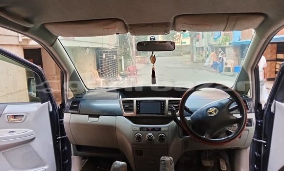 Buy Used 2003 Toyota Noah in Dhaka, Dhaka Buy Used 2003 Toyota Noah in Dhaka, Dhaka