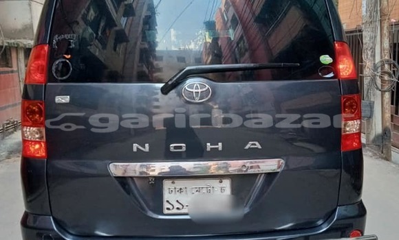 Buy Used 2003 Toyota Noah in Dhaka, Dhaka Buy Used 2003 Toyota Noah in Dhaka, Dhaka