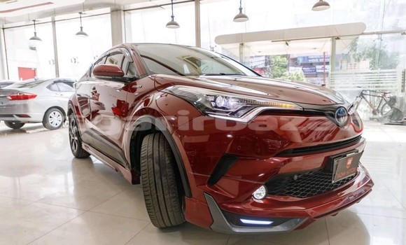 Buy Used 2017 Toyota CH-R in Dhaka, Dhaka Buy Used 2017 Toyota CH-R in Dhaka, Dhaka