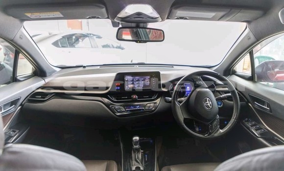 Buy Used 2017 Toyota CH-R in Dhaka, Dhaka Buy Used 2017 Toyota CH-R in Dhaka, Dhaka