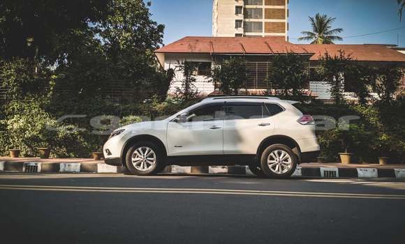 Buy Used 2016 Nissan X-Trail in Dhaka, Dhaka Buy Used 2016 Nissan X-Trail in Dhaka, Dhaka