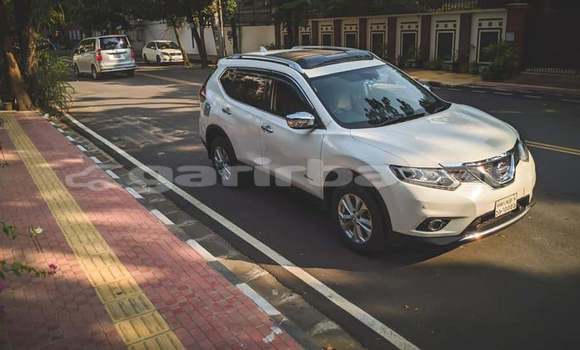 Buy Used 2016 Nissan X-Trail in Dhaka, Dhaka Buy Used 2016 Nissan X-Trail in Dhaka, Dhaka
