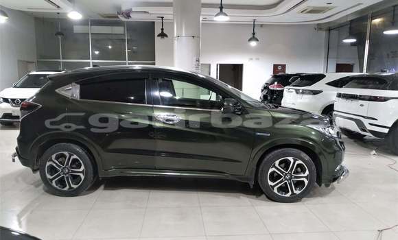 Buy Used 2014 Honda Vezel in Dhaka, Dhaka Buy Used 2014 Honda Vezel in Dhaka, Dhaka