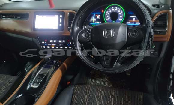 Buy Used 2014 Honda Vezel in Dhaka, Dhaka Buy Used 2014 Honda Vezel in Dhaka, Dhaka
