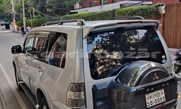 কেনা ব্যবহৃত Mitsubishi Pajero Silver গাড়ী মধ্যে ঢাকা মধ্যে Dhaka কেনা ব্যবহৃত Mitsubishi Pajero Silver গাড়ী মধ্যে ঢাকা মধ্যে Dhaka