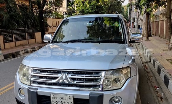 কেনা ব্যবহৃত Mitsubishi Pajero Silver গাড়ী মধ্যে ঢাকা মধ্যে Dhaka কেনা ব্যবহৃত Mitsubishi Pajero Silver গাড়ী মধ্যে ঢাকা মধ্যে Dhaka