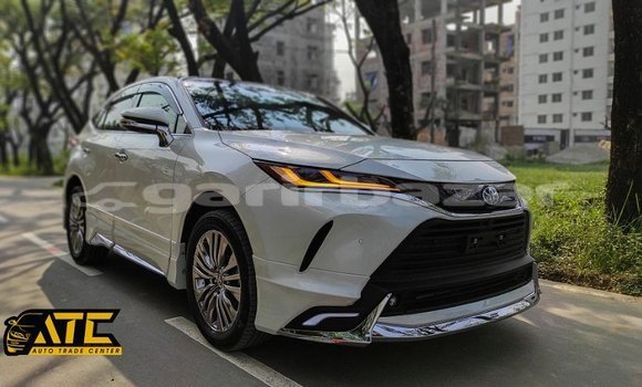 Buy Import 2021 Toyota Harrier in Dhaka, Dhaka Buy Import 2021 Toyota Harrier in Dhaka, Dhaka