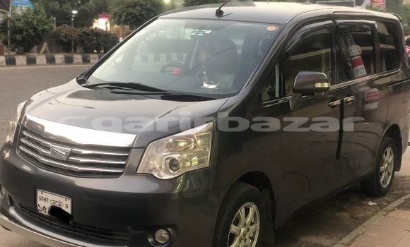 কেনা ব্যবহৃত Toyota Noah Grey গাড়ী মধ্যে ঢাকা মধ্যে Dhaka কেনা ব্যবহৃত Toyota Noah Grey গাড়ী মধ্যে ঢাকা মধ্যে Dhaka