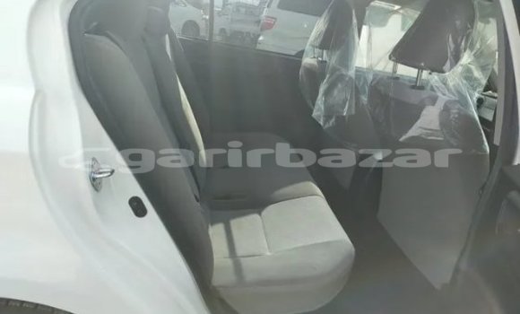 কেনা আমদানি Toyota Axio White গাড়ী মধ্যে ঢাকা মধ্যে Dhaka কেনা আমদানি Toyota Axio White গাড়ী মধ্যে ঢাকা মধ্যে Dhaka
