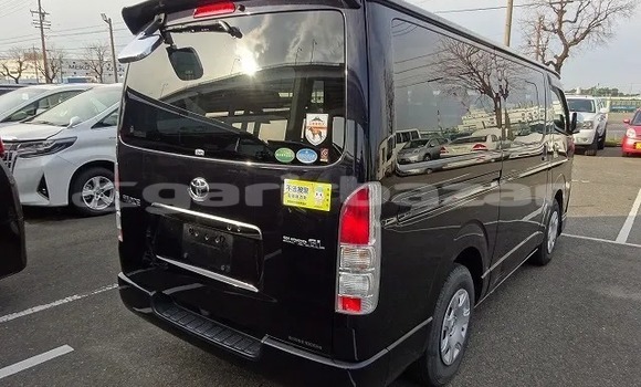 কেনা আমদানি Toyota Hi-ace Black গাড়ী মধ্যে ঢাকা মধ্যে Dhaka কেনা আমদানি Toyota Hi-ace Black গাড়ী মধ্যে ঢাকা মধ্যে Dhaka