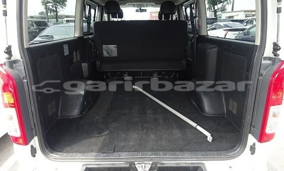 কেনা আমদানি Toyota Hi-ace White গাড়ী মধ্যে ঢাকা মধ্যে Dhaka কেনা আমদানি Toyota Hi-ace White গাড়ী মধ্যে ঢাকা মধ্যে Dhaka