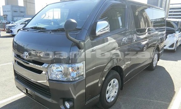কেনা আমদানি Toyota Hi-ace Grey গাড়ী মধ্যে ঢাকা মধ্যে Dhaka কেনা আমদানি Toyota Hi-ace Grey গাড়ী মধ্যে ঢাকা মধ্যে Dhaka