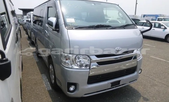 কেনা আমদানি Toyota Hi-ace Silver গাড়ী মধ্যে ঢাকা মধ্যে Dhaka কেনা আমদানি Toyota Hi-ace Silver গাড়ী মধ্যে ঢাকা মধ্যে Dhaka