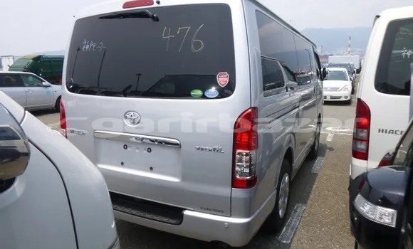 কেনা আমদানি Toyota Hi-ace Silver গাড়ী মধ্যে ঢাকা মধ্যে Dhaka কেনা আমদানি Toyota Hi-ace Silver গাড়ী মধ্যে ঢাকা মধ্যে Dhaka