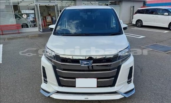 Buy Import 2018 Toyota Noah in Dhaka, Dhaka Buy Import 2018 Toyota Noah in Dhaka, Dhaka