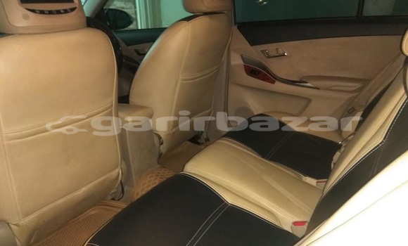 কিনুন ব্যবহৃত Toyota গাড়ী কিনুন ব্যবহৃত Toyota গাড়ী