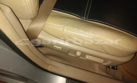 কিনুন ব্যবহৃত Toyota গাড়ী কিনুন ব্যবহৃত Toyota গাড়ী