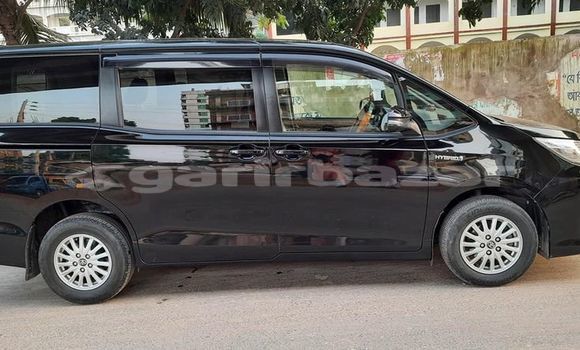 কিনুন ব্যবহৃত Toyota গাড়ী কিনুন ব্যবহৃত Toyota গাড়ী