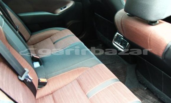 Buy Import 2017 Toyota Crown in Dhaka, Dhaka Buy Import 2017 Toyota Crown in Dhaka, Dhaka