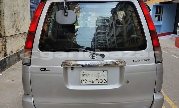 কেনা ব্যবহৃত Toyota Noah Silver গাড়ী মধ্যে ঢাকা মধ্যে Dhaka কেনা ব্যবহৃত Toyota Noah Silver গাড়ী মধ্যে ঢাকা মধ্যে Dhaka