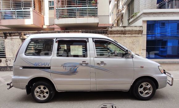 কেনা ব্যবহৃত Toyota Noah Silver গাড়ী মধ্যে ঢাকা মধ্যে Dhaka কেনা ব্যবহৃত Toyota Noah Silver গাড়ী মধ্যে ঢাকা মধ্যে Dhaka