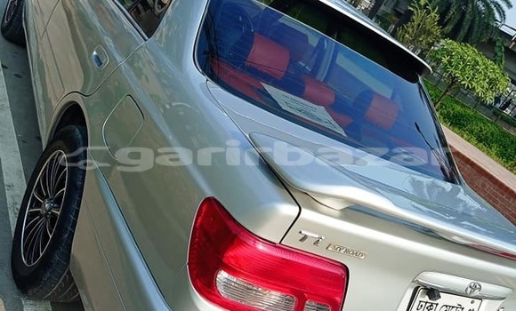 কিনুন ব্যবহৃত Toyota গাড়ী কিনুন ব্যবহৃত Toyota গাড়ী