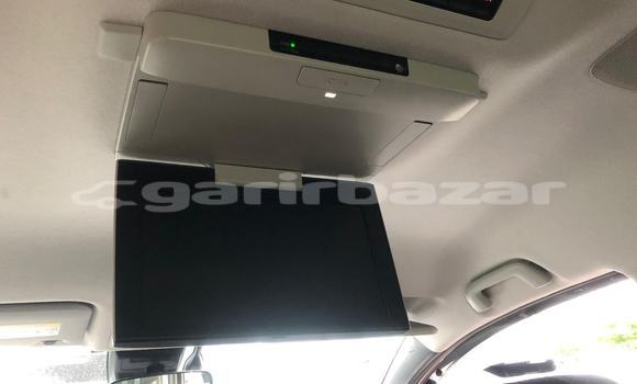 Buy Import 2016 Toyota Noah in Dhaka, Dhaka Buy Import 2016 Toyota Noah in Dhaka, Dhaka
