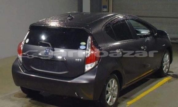 কেনা আমদানি Toyota Aqua Grey গাড়ী মধ্যে ঢাকা মধ্যে Dhaka কেনা আমদানি Toyota Aqua Grey গাড়ী মধ্যে ঢাকা মধ্যে Dhaka