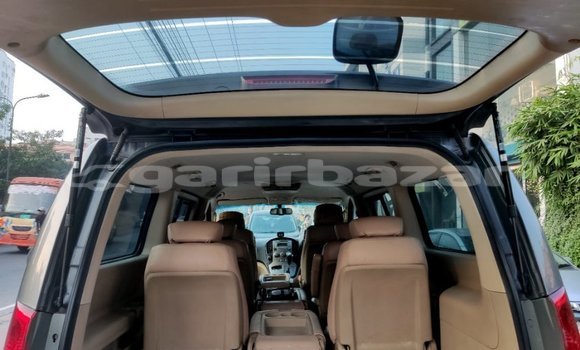 কেনা ব্যবহৃত Hyundai H1 Grey গাড়ী মধ্যে ঢাকা মধ্যে Dhaka কেনা ব্যবহৃত Hyundai H1 Grey গাড়ী মধ্যে ঢাকা মধ্যে Dhaka