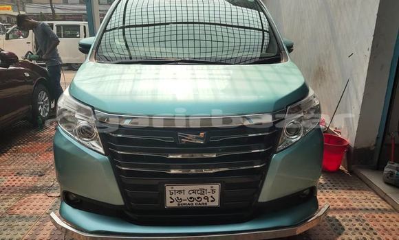 Buy Used 2016 Toyota Noah in Dhaka, Dhaka Buy Used 2016 Toyota Noah in Dhaka, Dhaka