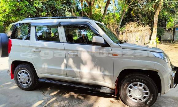 Buy Used 2016 Mahindra TUV in Dhaka, Dhaka Buy Used 2016 Mahindra TUV in Dhaka, Dhaka