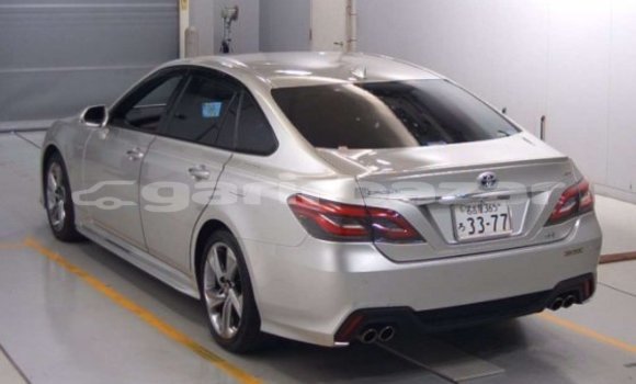 কেনা আমদানি Toyota Crown RS Hybrid Silver গাড়ী মধ্যে ঢাকা মধ্যে Dhaka কেনা আমদানি Toyota Crown RS Hybrid Silver গাড়ী মধ্যে ঢাকা মধ্যে Dhaka