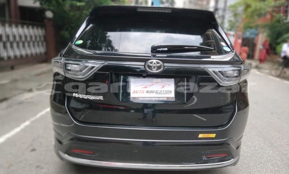 Buy Used 2014 Toyota Harrier in Dhaka, Dhaka Buy Used 2014 Toyota Harrier in Dhaka, Dhaka
