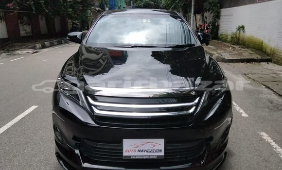 Buy Used 2014 Toyota Harrier in Dhaka, Dhaka Buy Used 2014 Toyota Harrier in Dhaka, Dhaka