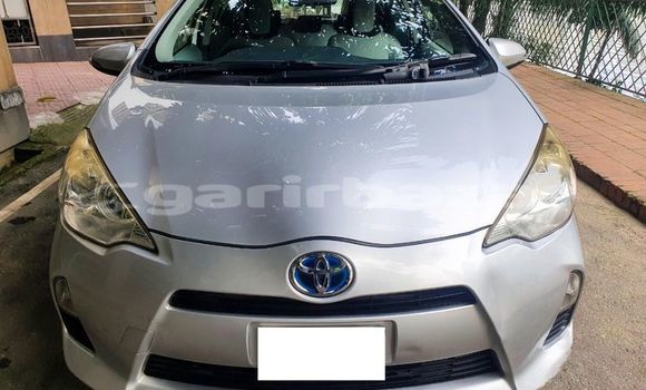 কেনা ব্যবহৃত Toyota Aqua Silver গাড়ী মধ্যে ঢাকা মধ্যে Dhaka কেনা ব্যবহৃত Toyota Aqua Silver গাড়ী মধ্যে ঢাকা মধ্যে Dhaka