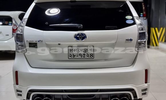 Buy Used 2013 Toyota Prius in Dhaka, Dhaka Buy Used 2013 Toyota Prius in Dhaka, Dhaka