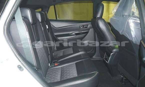 কেনা আমদানি Toyota Harrier White গাড়ী মধ্যে ঢাকা মধ্যে Dhaka কেনা আমদানি Toyota Harrier White গাড়ী মধ্যে ঢাকা মধ্যে Dhaka