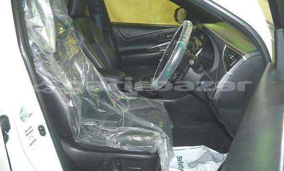 কেনা আমদানি Toyota Harrier White গাড়ী মধ্যে ঢাকা মধ্যে Dhaka কেনা আমদানি Toyota Harrier White গাড়ী মধ্যে ঢাকা মধ্যে Dhaka