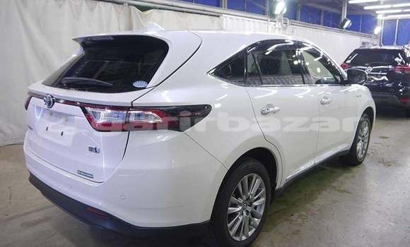কেনা আমদানি Toyota Harrier White গাড়ী মধ্যে ঢাকা মধ্যে Dhaka কেনা আমদানি Toyota Harrier White গাড়ী মধ্যে ঢাকা মধ্যে Dhaka