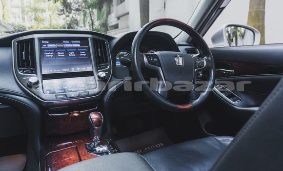 Buy Used 2014 Toyota Crown Majesta in Dhaka, Dhaka Buy Used 2014 Toyota Crown Majesta in Dhaka, Dhaka