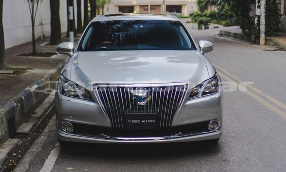 Buy Used 2014 Toyota Crown Majesta in Dhaka, Dhaka Buy Used 2014 Toyota Crown Majesta in Dhaka, Dhaka