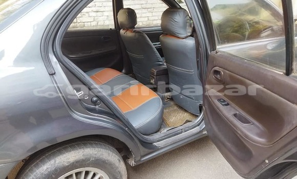 কিনুন ব্যবহৃত Toyota গাড়ী কিনুন ব্যবহৃত Toyota গাড়ী