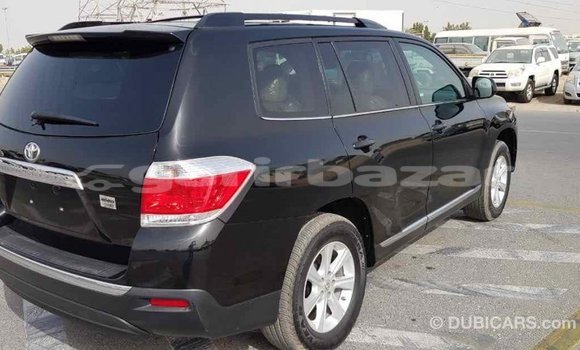 Buy Import 2013 Toyota Highlander in Import - Dubai, Bandarban Buy Import 2013 Toyota Highlander in Import - Dubai, Bandarban