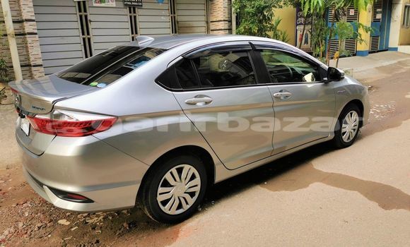 কেনা ব্যবহৃত Honda Grace Silver গাড়ী মধ্যে ঢাকা মধ্যে Dhaka কেনা ব্যবহৃত Honda Grace Silver গাড়ী মধ্যে ঢাকা মধ্যে Dhaka