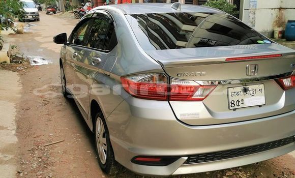 কেনা ব্যবহৃত Honda Grace Silver গাড়ী মধ্যে ঢাকা মধ্যে Dhaka কেনা ব্যবহৃত Honda Grace Silver গাড়ী মধ্যে ঢাকা মধ্যে Dhaka