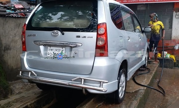 কেনা ব্যবহৃত Toyota Avanza Silver গাড়ী মধ্যে ঢাকা মধ্যে Dhaka কেনা ব্যবহৃত Toyota Avanza Silver গাড়ী মধ্যে ঢাকা মধ্যে Dhaka