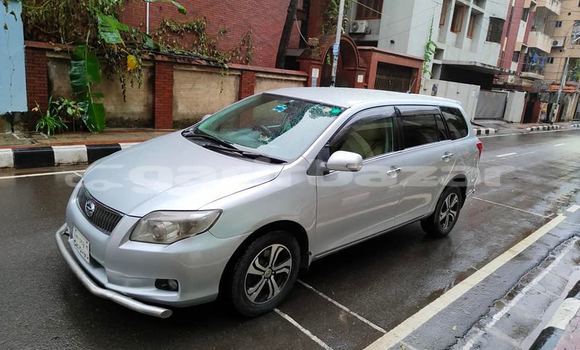 কিনুন ব্যবহৃত Toyota গাড়ী কিনুন ব্যবহৃত Toyota গাড়ী