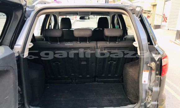 কিনুন ব্যবহৃত Ford গাড়ী কিনুন ব্যবহৃত Ford গাড়ী