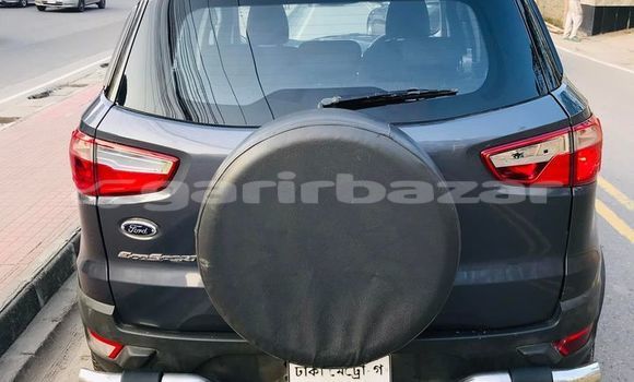 কিনুন ব্যবহৃত Ford গাড়ী কিনুন ব্যবহৃত Ford গাড়ী