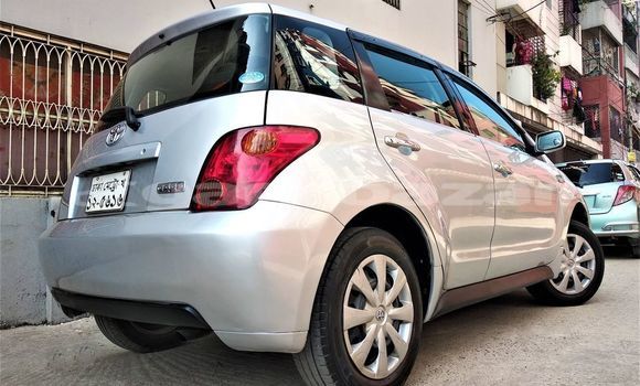 Buy Used 2005 Toyota IST in Dhaka, Dhaka Buy Used 2005 Toyota IST in Dhaka, Dhaka